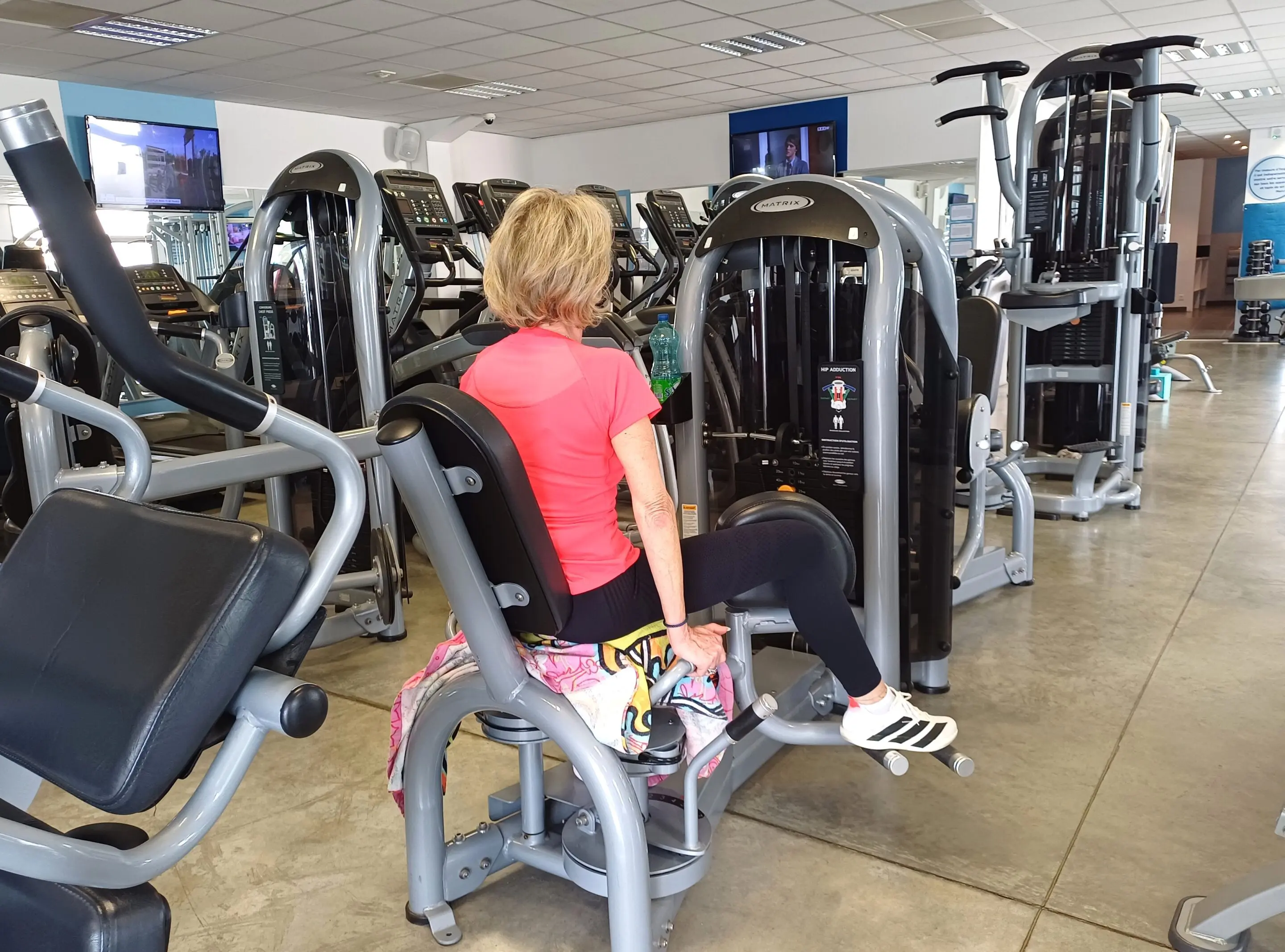 Renforcement des cuisses en salle de sport JAQUET FITNESS au Haillan et Eysines